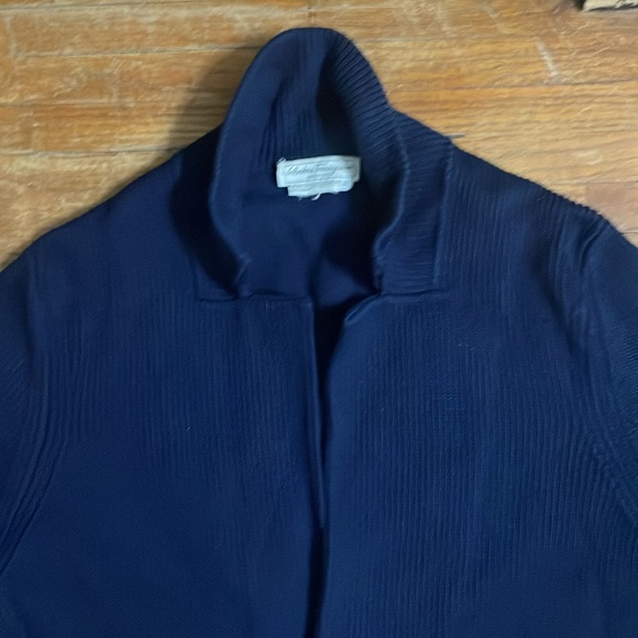 Ferragamo navy blue, wool cardigan sweater, size XL - Picture 4 of 6